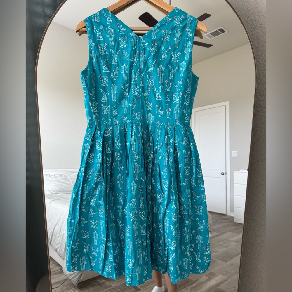 Emily and Fin Cactus Dress Size Medium - Picture 6 of 7